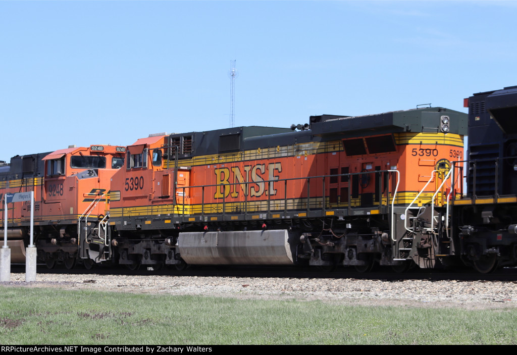 BNSF 5390